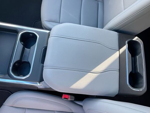 New 2026 GMC Sierra 2500 SLT w/ SLT Premium Package image 21