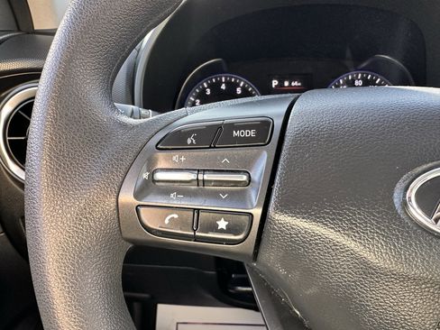 Used 2022 Hyundai Kona SE image 9