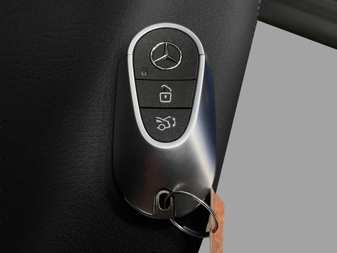 New 2026 Mercedes-Benz GLC 300 4MATIC image 32