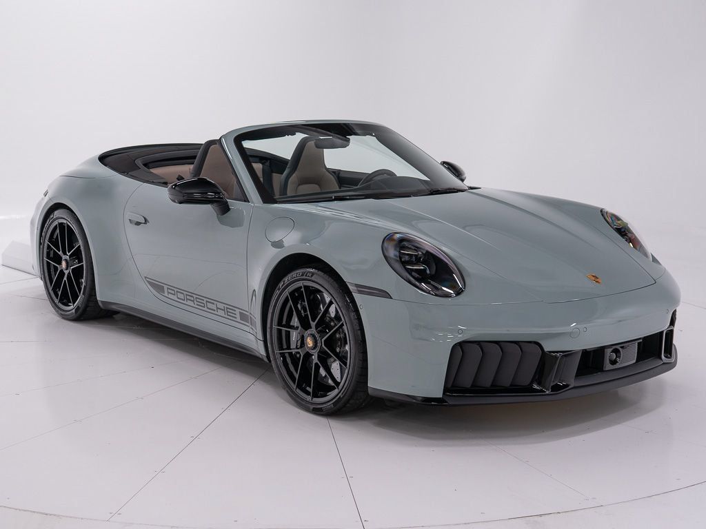 Used 2026 Porsche 911 Carrera GTS RWD image 7