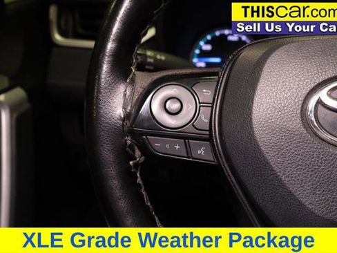 Used 2022 Toyota RAV4 XLE w/ Convenience Package image 11
