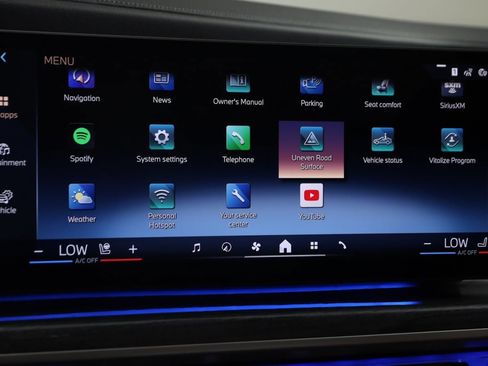 Used 2023 BMW 760i xDrive image 44