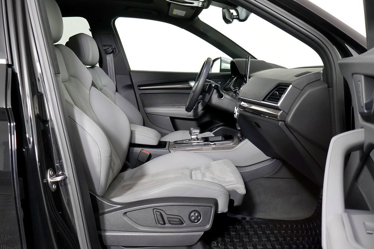 Used 2022 Audi SQ5 Premium Plus w/ Premium Plus Package AWD/4WD image 28