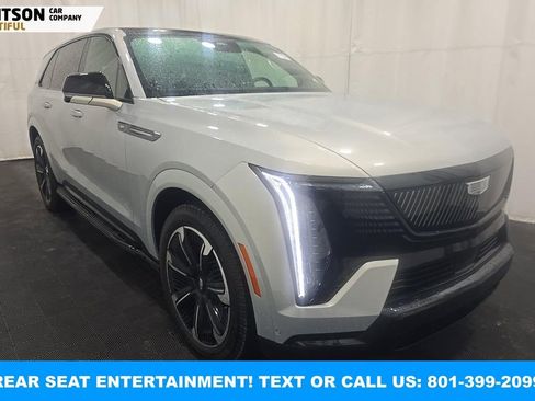 Used 2025 Cadillac Escalade IQ Sport 1 w/ Smart Trailering package AWD/4WD image 4