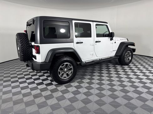 Used 2014 Jeep Wrangler Unlimited Rubicon w/ Max Tow Package image 7