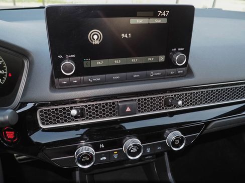 Used 2023 Honda Civic Sport image 11