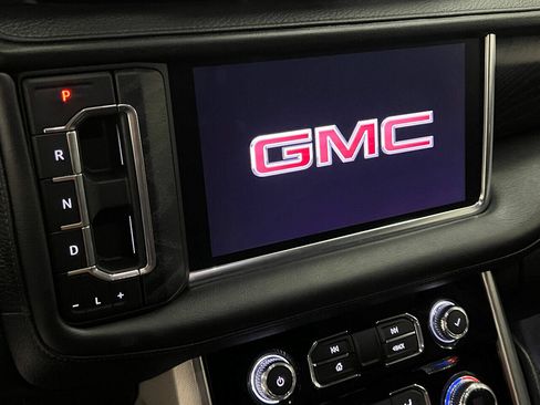 Used 2021 GMC Yukon XL Denali AWD/4WD image 98
