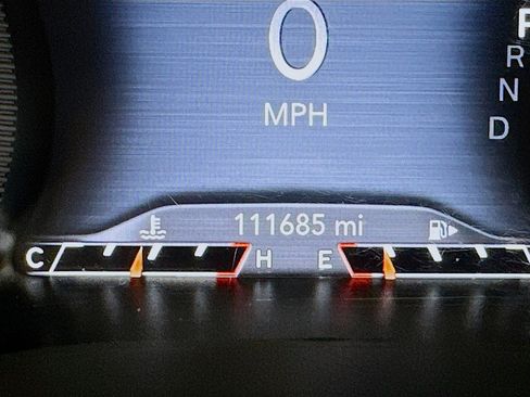 Used 2019 Jeep Cherokee Limited AWD/4WD image 18
