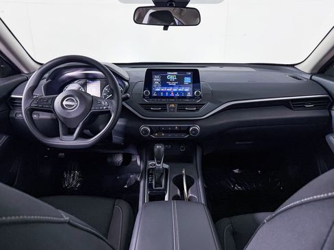 Certified 2025 Nissan Altima 2.5 S image 13