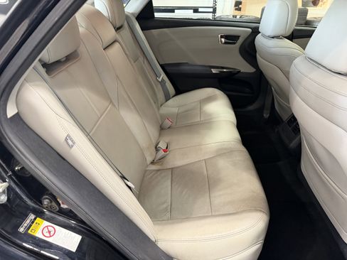 Used 2014 Toyota Avalon XLE Premium FWD image 24
