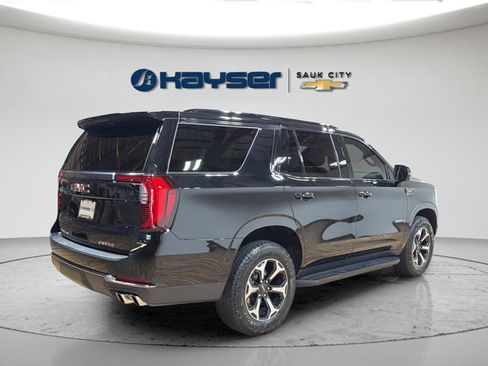 Used 2025 GMC Yukon AT4 AWD/4WD image 7
