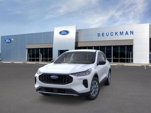 Used 2025 Ford Escape Active w/ Cold Weather Package image 3