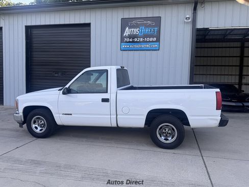 Used 1998 Chevrolet Silverado 1500 2WD Regular Cab w/ Convenience Group image 3