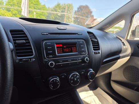 Used 2014 Kia Forte LX w/ Popular Package FWD image 22
