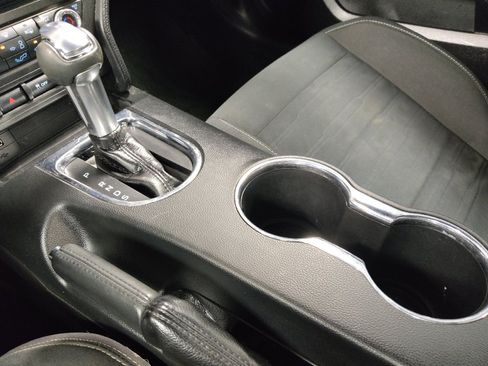 Used 2017 Ford Mustang Coupe image 26