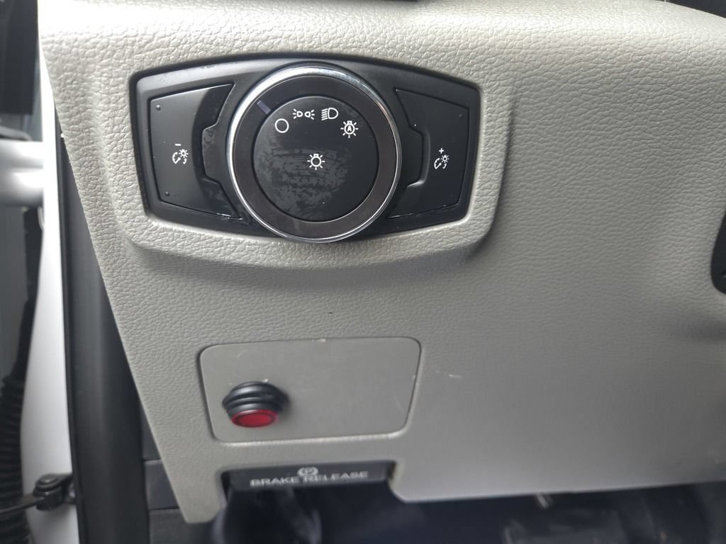 Used 2017 Ford F550 4x4 Regular Cab Super Duty image 18