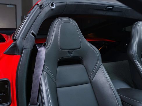 Used 2017 Chevrolet Corvette Grand Sport RWD image 19
