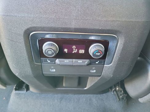 Certified 2022 Chevrolet Suburban RST w/ Luxury Package image 15