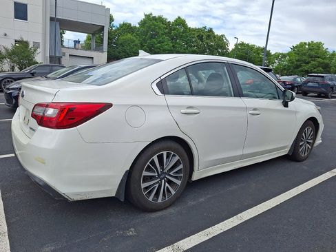 Used 2018 Subaru Legacy 2.5i Premium w/ Eyesight & BSD & Rcta & HBA AWD/4WD image 4