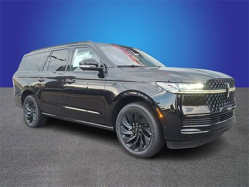 New 2025 Lincoln Navigator L Reserve w/ Jet Appearance Package image 2
