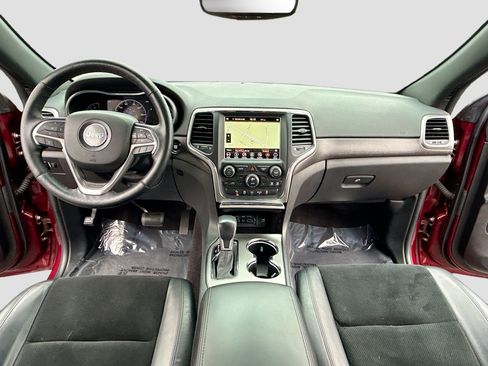 Used 2018 Jeep Grand Cherokee Altitude image 3