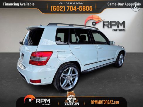 Used 2011 Mercedes-Benz GLK 350 4MATIC image 6
