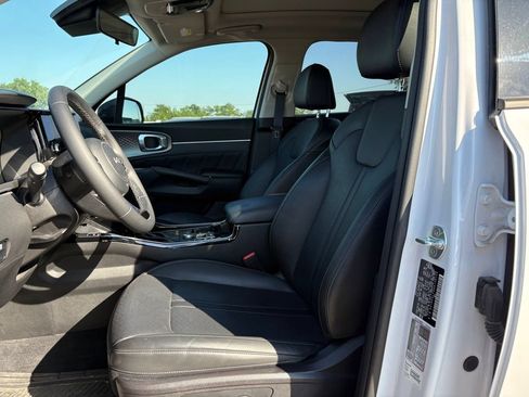 Certified 2022 Kia Sorento SX AWD/4WD image 12