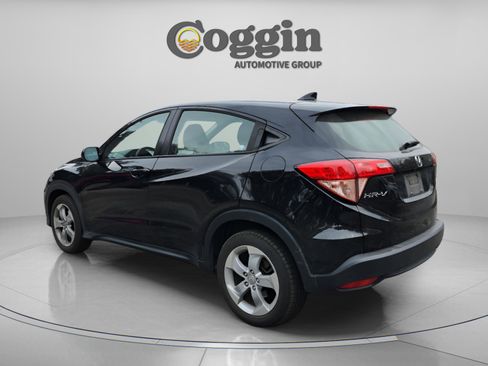 Used 2016 Honda HR-V LX image 3