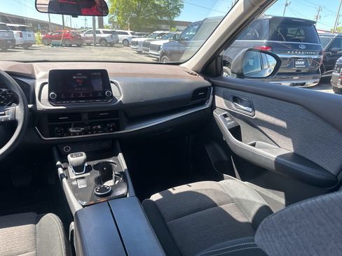 Used 2023 Nissan Rogue SV AWD/4WD image 21