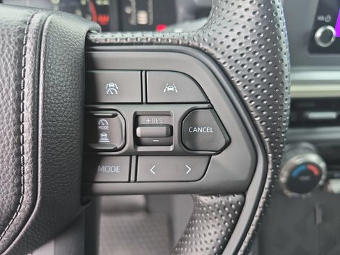 Used 2026 Toyota Tacoma SR5 AWD/4WD image 14