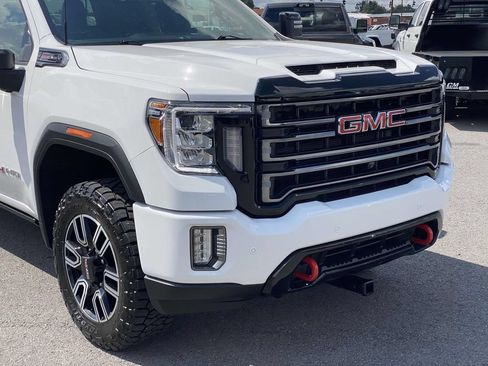 Used 2023 GMC Sierra 2500 AT4 w/ AT4 Preferred Package AWD/4WD image 33