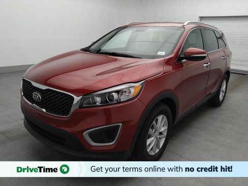 Used 2018 Kia Sorento FWD image 1