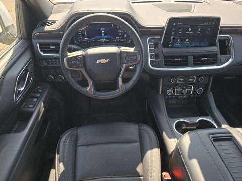 Used 2024 Chevrolet Tahoe High Country AWD/4WD image 29