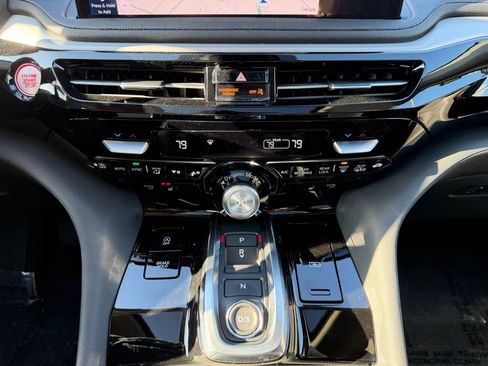 New 2026 Acura MDX SH-AWD image 23