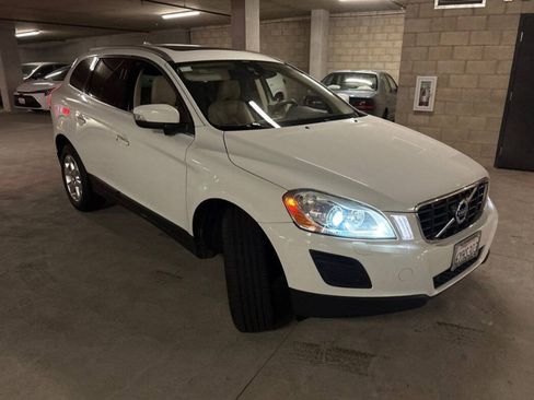 Used 2013 Volvo XC60 3.2 FWD image 3