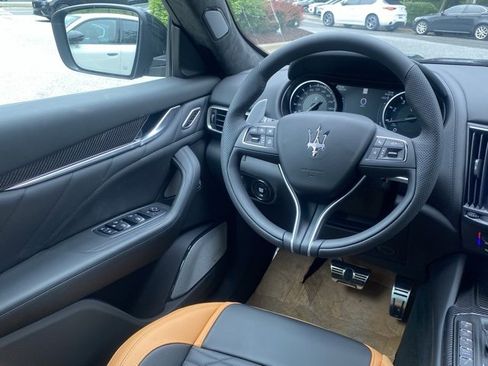 New 2024 Maserati Levante Trofeo image 44