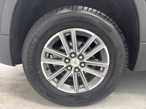 Used 2022 Chevrolet Traverse LT w/ LPO, 'HIT The Road' Package AWD/4WD image 33