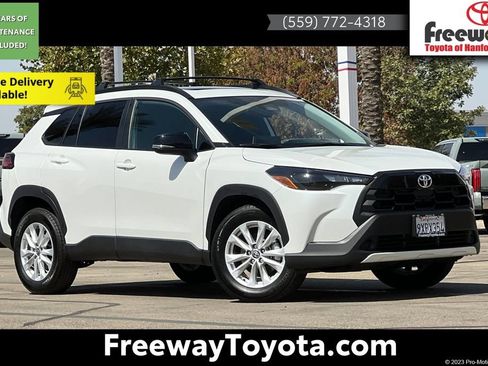 Certified 2026 Toyota Corolla Cross LE w/ Moonroof Package FWD image 1