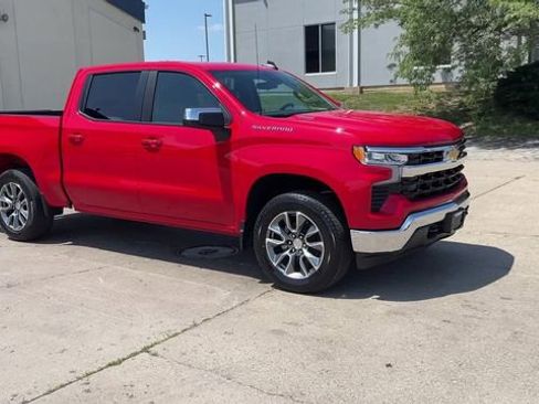 Used 2026 Chevrolet Silverado 1500 LT AWD/4WD image 2