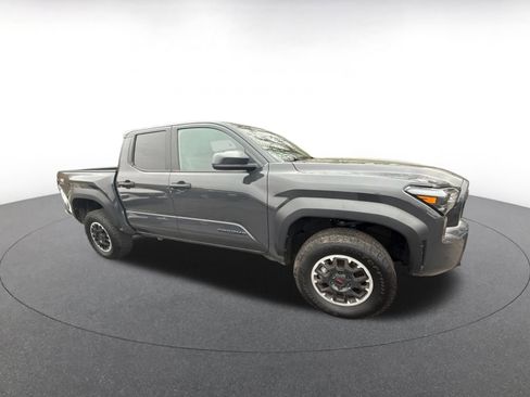 Used 2024 Toyota Tacoma TRD Off-Road image 4