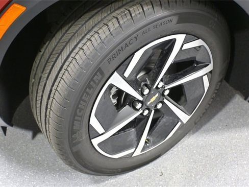 New 2026 Chevrolet Equinox EV LT image 9