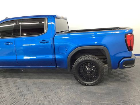 Used 2023 GMC Sierra 1500 Elevation w/ X31 Off-Road Package image 4