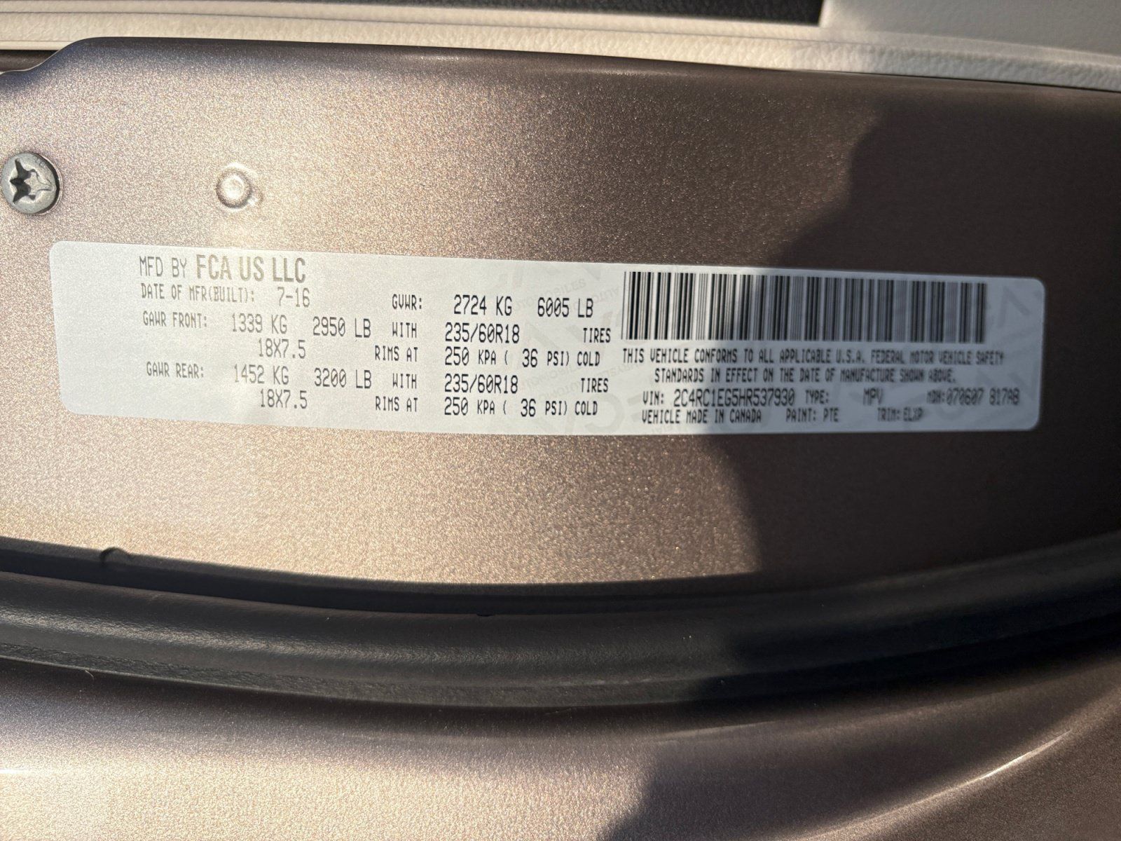 Used 2017 Chrysler Pacifica Touring-L Plus w/ Advanced Safetytec Group FWD image 24