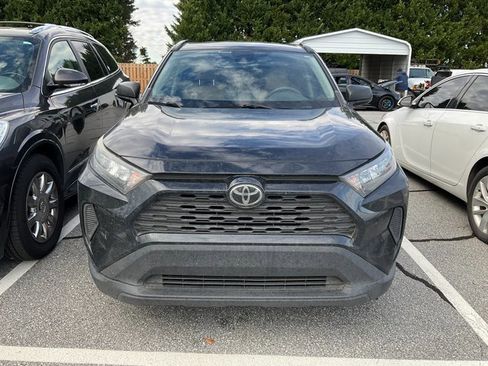 Used 2019 Toyota RAV4 LE w/ Phone Cable & Charge Package image 2