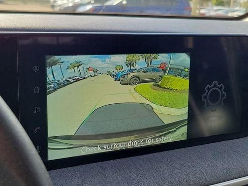 Certified 2025 Nissan Kicks SV image 31