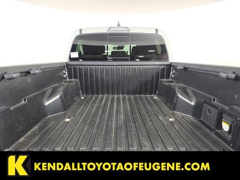 Certified 2022 Toyota Tacoma TRD Sport w/ Technology Package AWD/4WD image 10