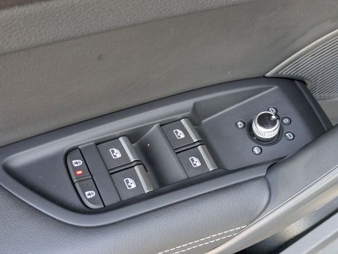 Used 2023 Audi Q5 2.0T Premium Plus w/ Premium Plus Package image 10