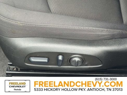 Used 2023 Chevrolet Malibu LT image 30