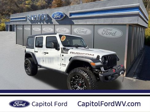 Used 2018 Jeep Wrangler Unlimited Sahara image 1