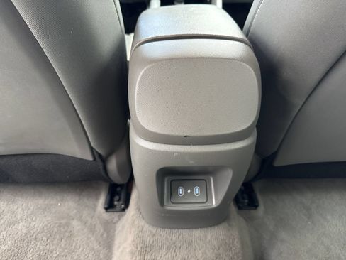 Used 2024 Hyundai Elantra SEL FWD image 38